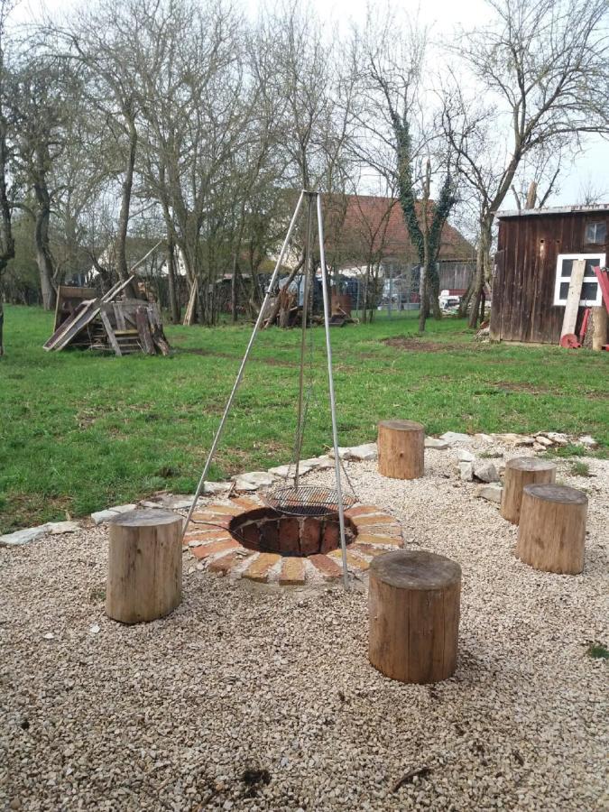 Ferienhaus Villa Kunnibunt Burgsalach Luaran gambar